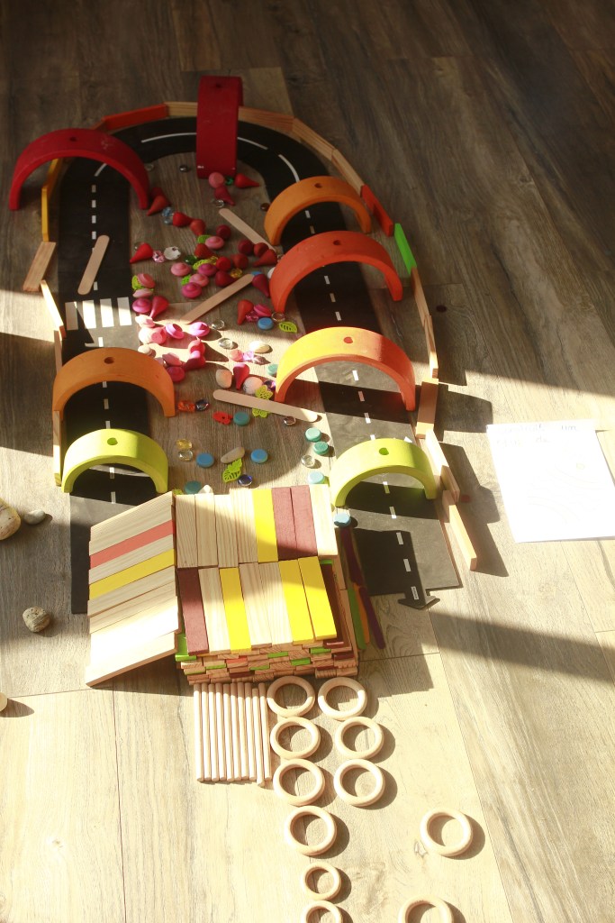 Quelques idées pour s'occuper autour du thème de Pâques 